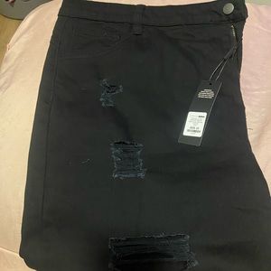 Fashion nova- feeling lucky stretch denim Bermuda shorts